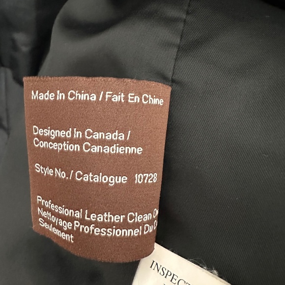 Danier Black Leather Blazer, Jacket, Bomber - Picture 5 of 8